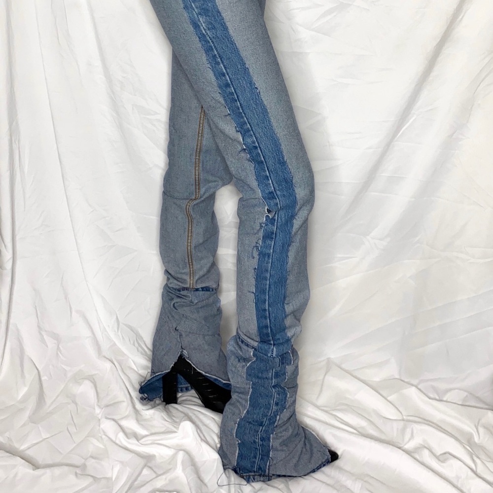 Reversed Stacked Jeans - Picture 4 of 5